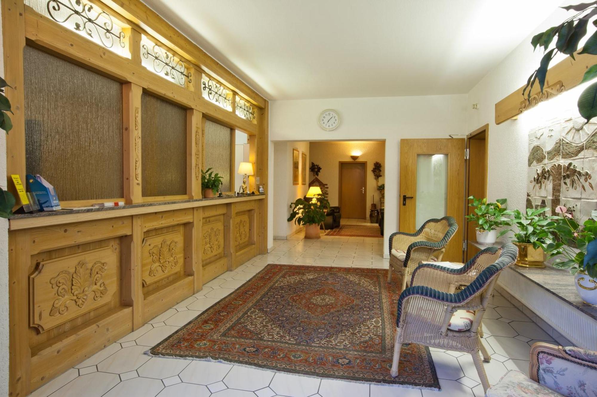 Hotel Stolberg Wiesbaden Bagian luar foto
